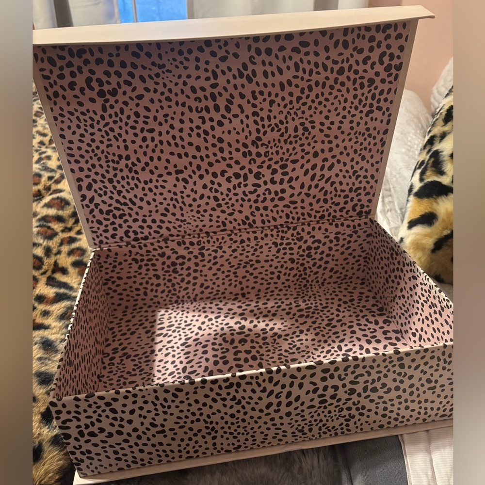 Leopard Storage Box - Picture 3 of 6